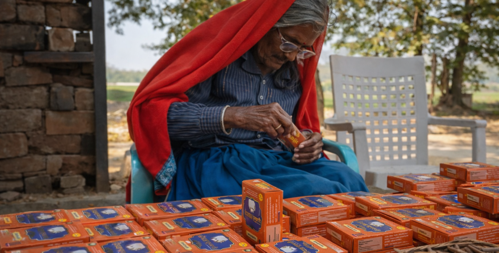 Organic farms avoid toxic inputs, improve soil health, grow clean, sustainable food that supports nature.